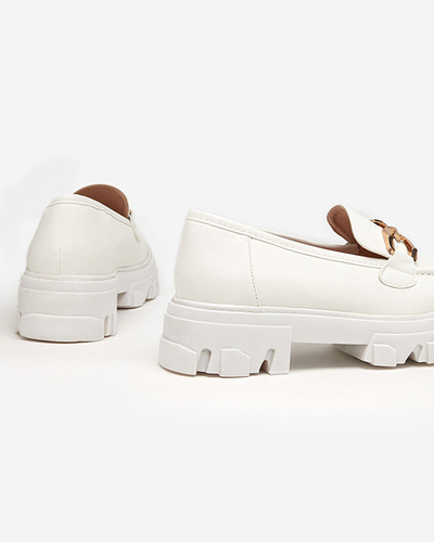 OUTLET Női fehér cipő arany díszítéssel Meritso - Lábbeli