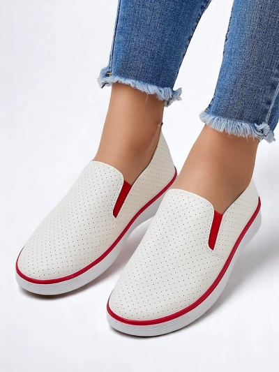 Royalfashion Női perforált slip-on cipők Kassias