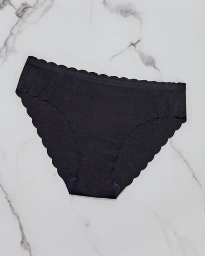 Royalfashion Női bordázott bikini alsó lézer vágással
