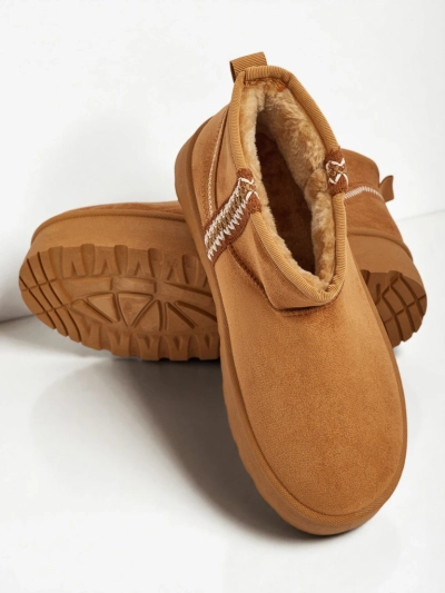 Pravel rövid női hócsizmák