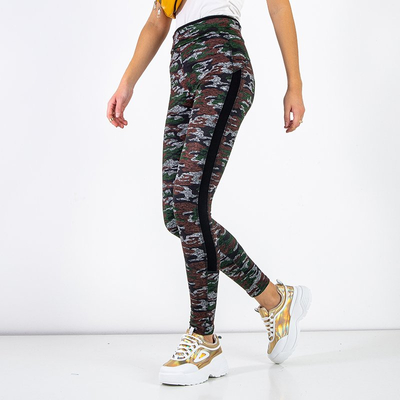 Sötétzöld női sportszigetelt camo leggings PLUS SIZE - Ruházat