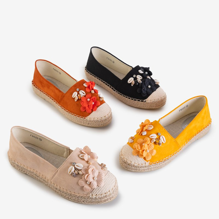 Női fekete espadrillák a peronon Mesar dísztárgyakkal - Lábbeli