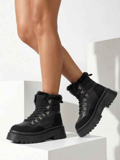 Royalfashion Női fűzős hótalpakk Qiroz