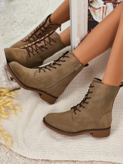 Eko bőr matt fűzős női Treviline bokacsizma