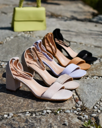 Royalfashion Bézs női Kulcad post szandál