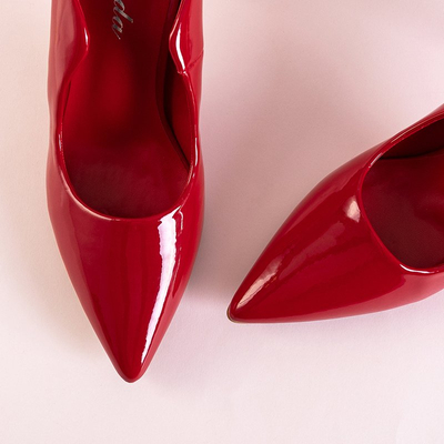 Piros lakkozott szivattyúk egy tűsarkú Konstancja - Cipő