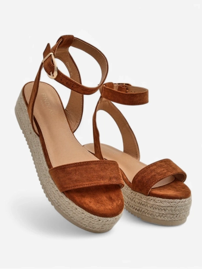 Royalfashion Női platform szandál Finna