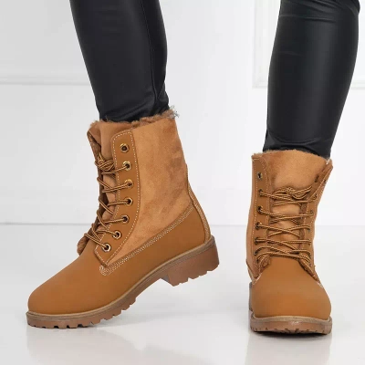 OUTLET Női barna túrabakancs Vibto szigeteléssel - Lábbeli