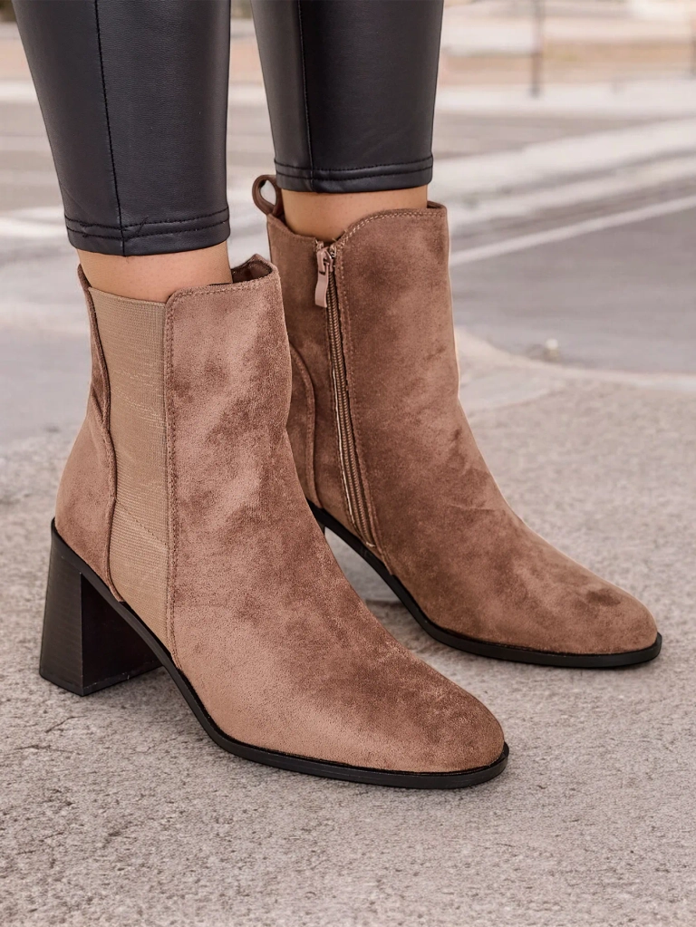 Royalfashion Női bokacsizma sarkú Enotto