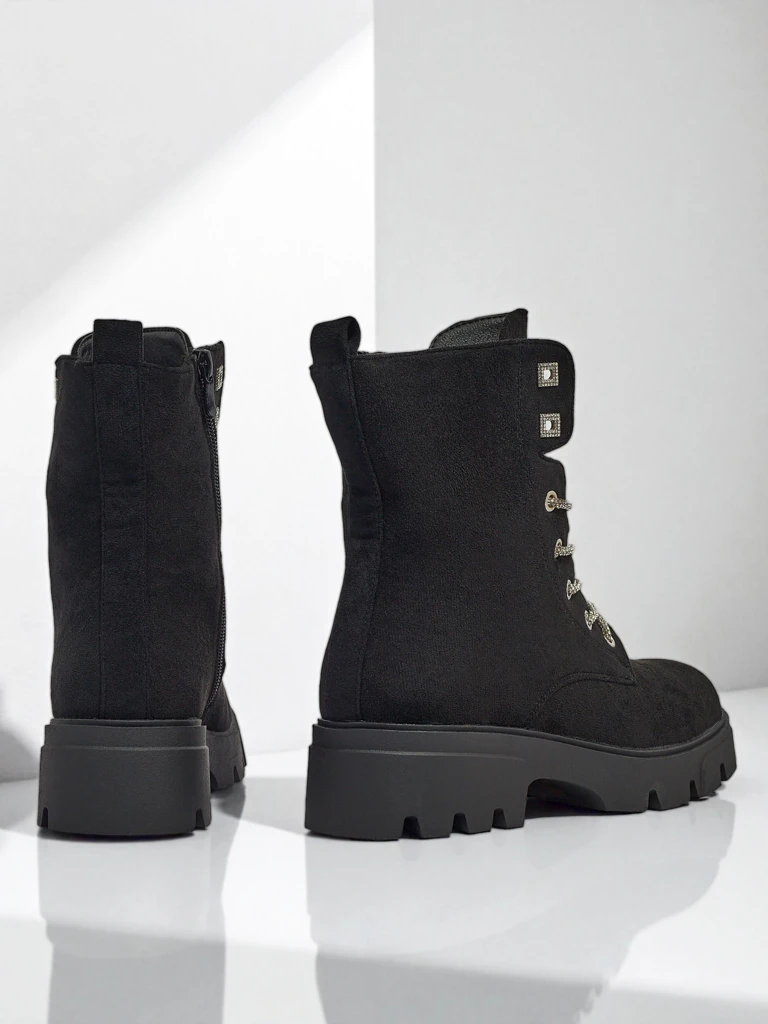 Tessaro öko velúr fűzős női bokacsizma