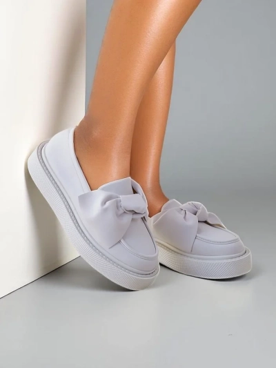 Royalfashion Elegáns női mokaszin masnival Ortto