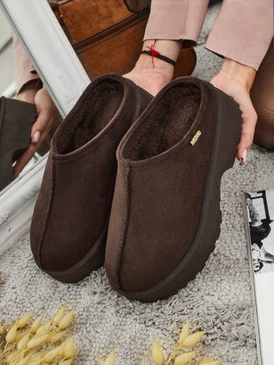 Rövid női a'la hócsizmák bundával Noelina