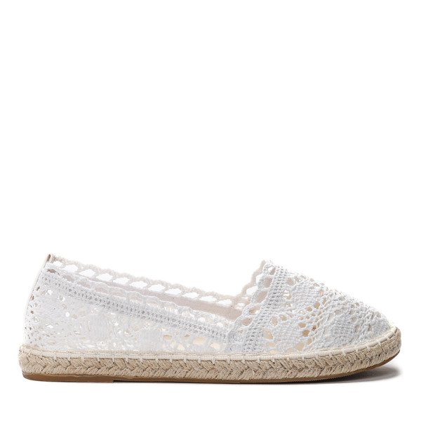 Białe, koronkowe espadryle- Obuwie