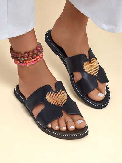 Royalfashion Női lapos talpú Heart Chic papucs