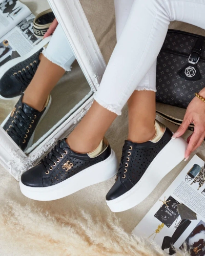 Royalfashion Női sportos áttört Jovixi tornacipő