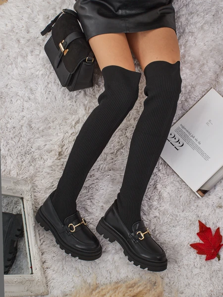 Hosszú női felbújós csizma díszítéssel Novera