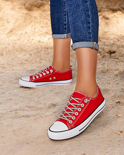 Royalfashion Női tornacipő díszes fűzővel Timi