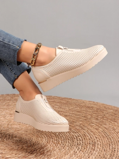 Royalfashion Slip-on női perforált cipők Goffies