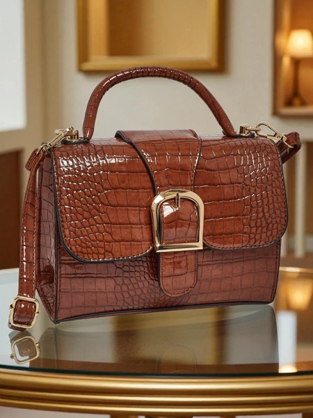 Lakkozott, kis méretű női műbőr Orlina táska