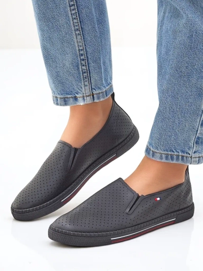 Royalfashion Női perforált slip-on cipők Vielles