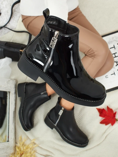 Calvera lakkozott női eco bőr bokacsizma