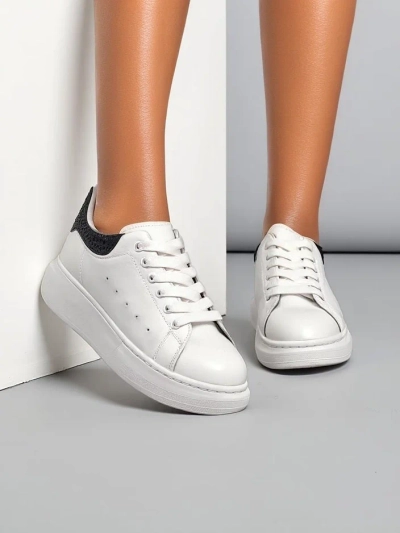 Royalfashion Női sportcipő strasszkövekkel Ellefa