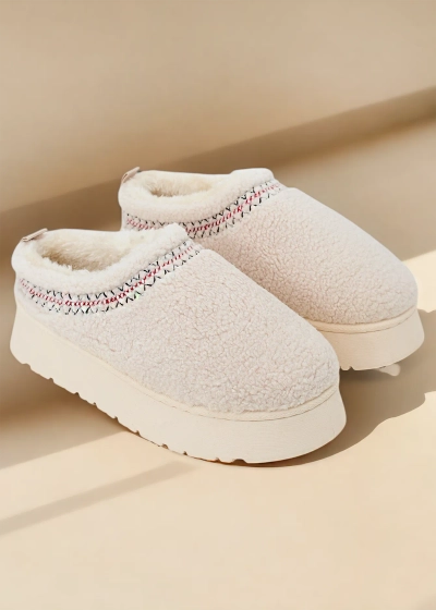 Royalfashion Rövid női hótaposó Esel