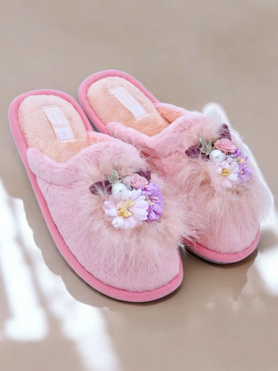 Royalfashion Női szőrös papucs virágokkal Ederra