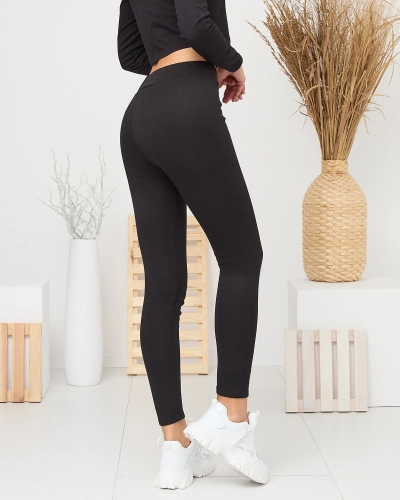 Fekete, szigetelt női leggings- Ruházat