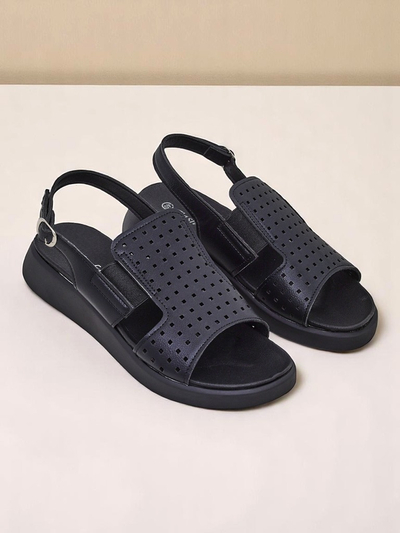 Royalfashion Női szandál vastagabb talppal BreezyStep