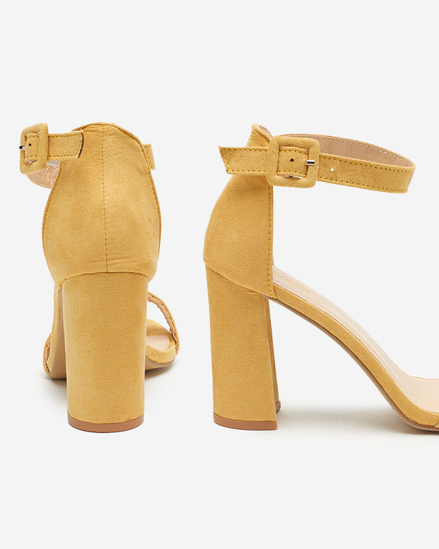 OUTLET Sárga női szandál a Mavine poszton - Lábbeli