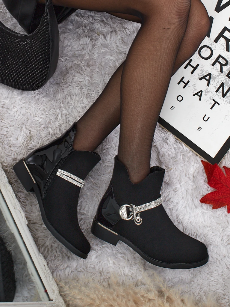 Marvella matt és lakkozott műbőr bokacsizma