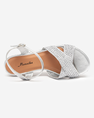 OUTLET Ezüst női szandál fonott és csillámos Metifa - Lábbeli