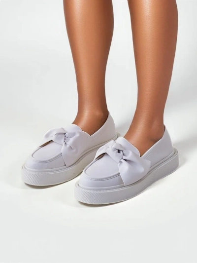 Royalfashion Elegáns női mokaszin masnival Ortto