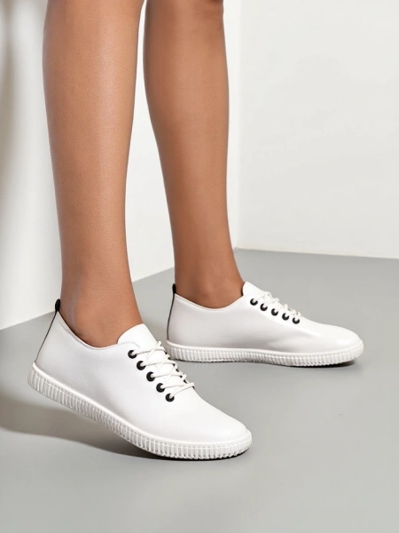 Royalfashion Női áttört tornacipő Tareb