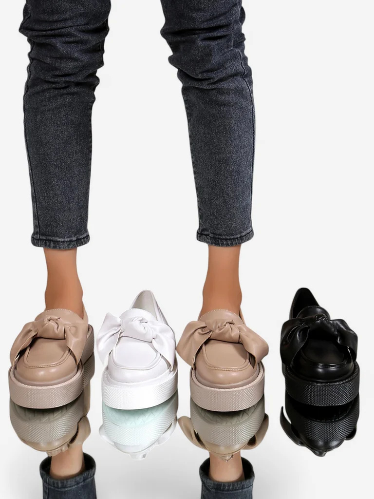 Royalfashion Elegáns női mokaszin masnival Ortto