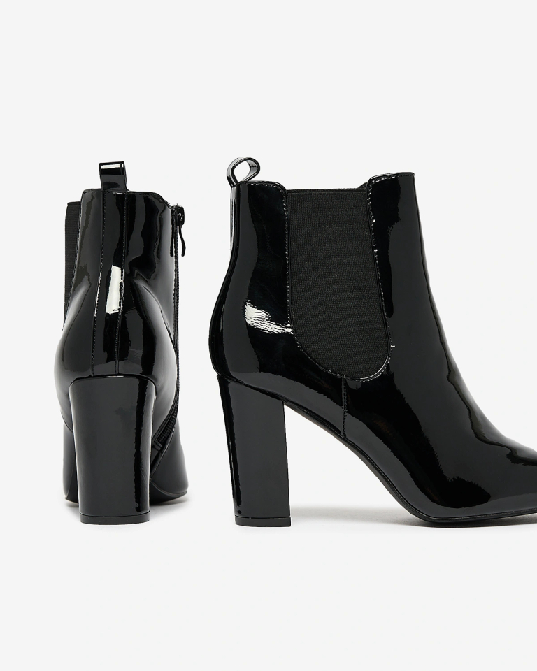 Royalfashion Fekete női Lady Jeny tűsarkú csizma