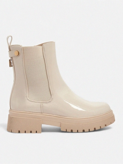 Lakkozott női eco bőr Calebi bokacsizma