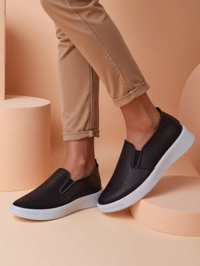Royalfashion Női perforált sportcipő Musio