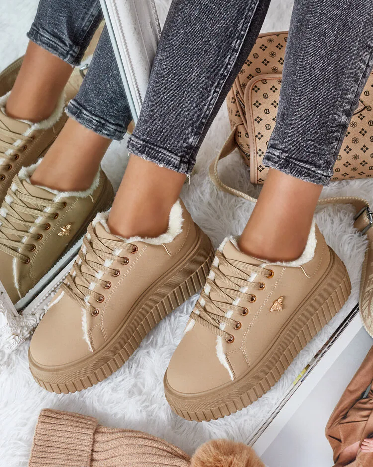 Royalfashion Melegített női tornacipő szőrmével Noxu