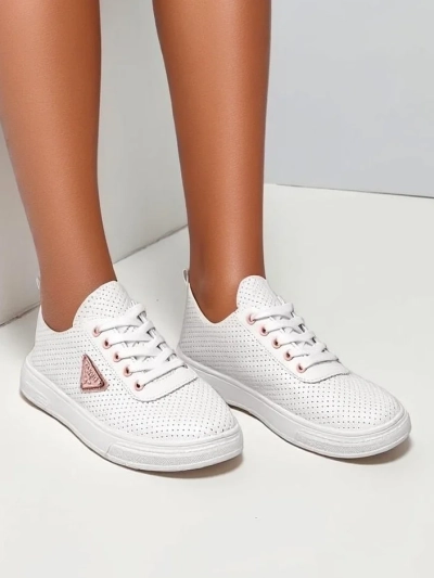 Royalfashion Fűzős női sportcipők nyomattal Fennie