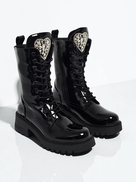 Luna Női Bokacsizma Fekete Lakkozott Stílusos Őszre