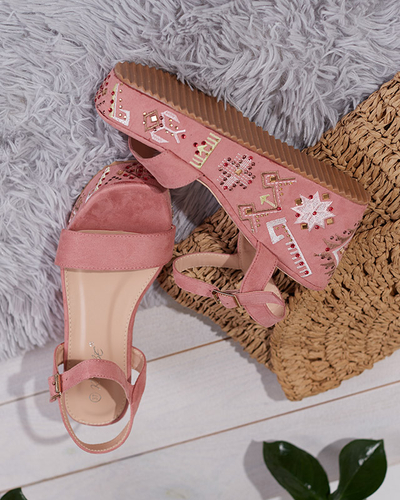 OUTLET rózsaszín női ékszandál Cozana-Footwear díszítéssel