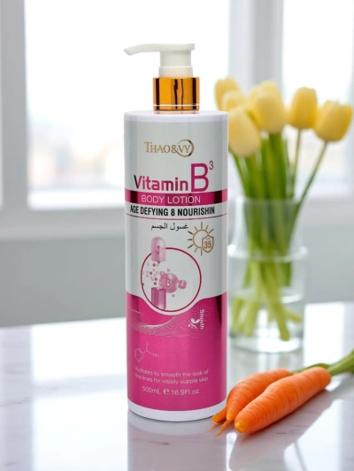 Öregedésgátló és hidratáló testápoló B3-vitaminnal AgeDefy