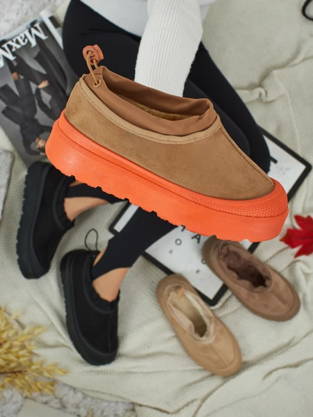 Flora Női Teve Színű Velúr Kényelmes Mindennapi Tornacipő