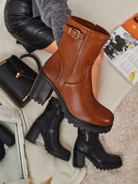 Sylvarra női eco bőr bokacsizma vastag sarokkal