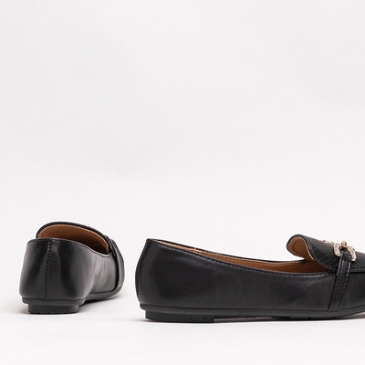 Fekete női mokaszinok dombornyomással és díszítéssel Gilis orrán - Lábbeli