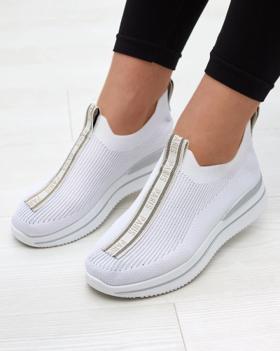 Női csúszós sportcipő fehér felirattal Cerppa- Footwear