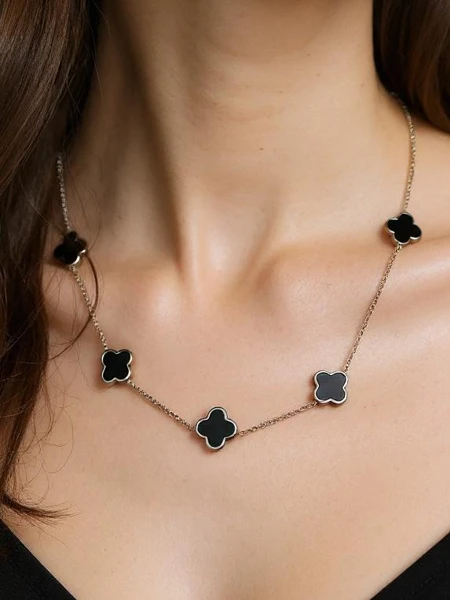 Aurelia Clavis gyöngyház nyaklánc arany keretben