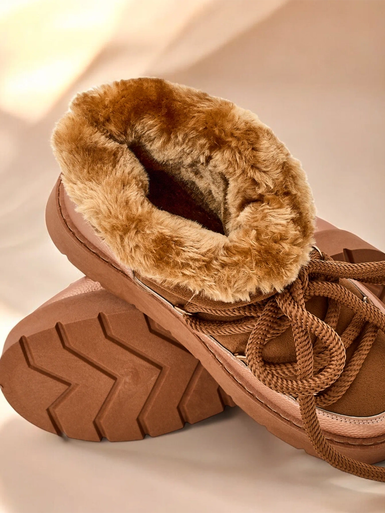 Royalfashion Női fűzős hó csizma Iniuc